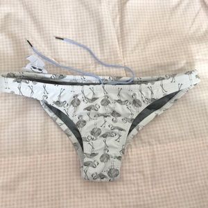 LIKE NEW JOLYN BOTTOMS (RARE)